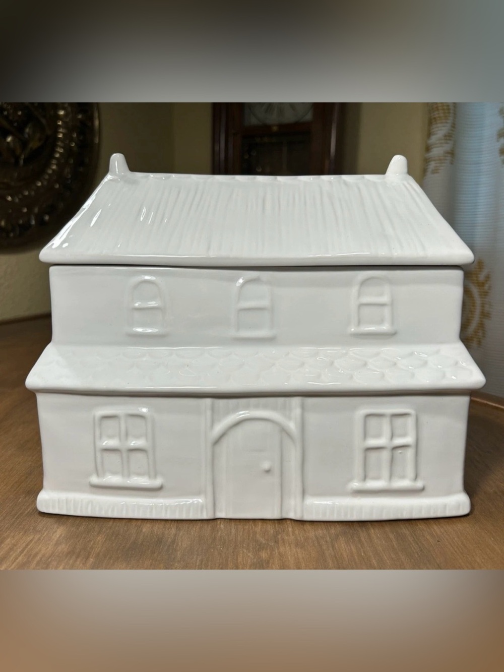 Your Heart's Delight White Cottage Cookie Jar Dolomite Excellent Condition